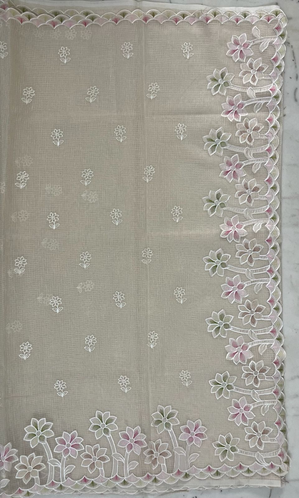 Gulposh Ivory Bloom